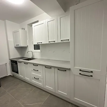 Celine's Apartamento Constanţa